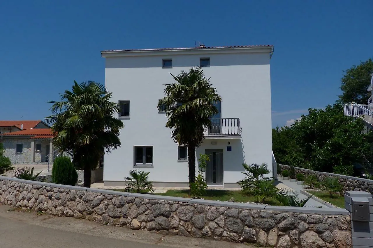 Apartments Monja & Dadi, Malinska, Vantacici 0*,