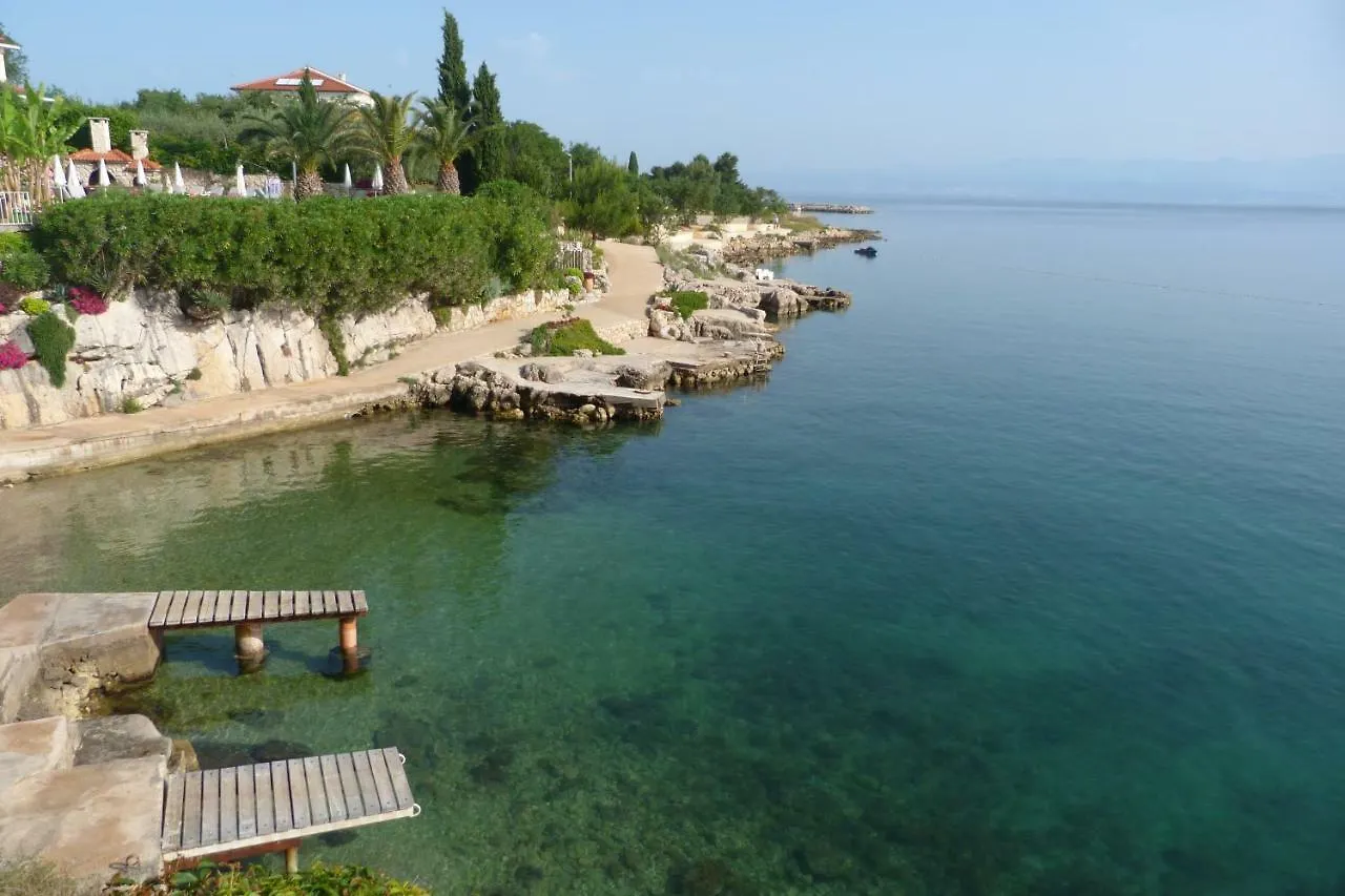 Apartments Monja & Dadi, Malinska, Vantacici