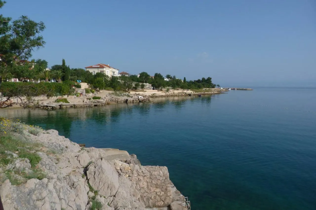 Apartments Monja & Dadi, Malinska, Vantacici